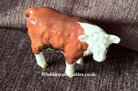 Beswick Cattle 1827 Hereford Calf quality figurine