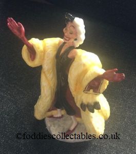 Royal Doulton 101 Dalmations Cruella De Vil quality figurine