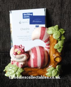 Royal Doulton Alice In Wonderland Cheshire Cat quality figurine