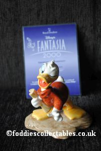 Royal Doulton Fantasia Donald Duck Noahs Helper quality figurine