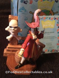 Royal Doulton Peter Pan Captain Hook quality figurine