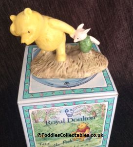 Royal Doulton Winnie The Pooh Windy Day Winnie The Pooh And Piglet quality figurine