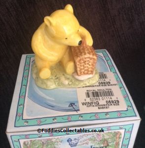 Royal Doulton Winnie The Pooh Winnie The Pooh And The Fair Basket quality figurine